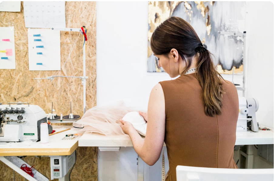 Textile Techniques: From Handloom to High-Tech Materials